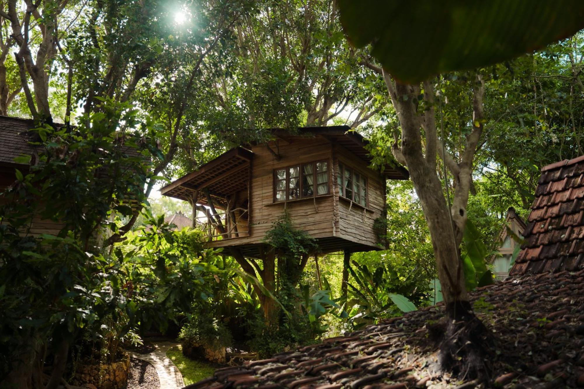 Villa Roots Tree House à Uluwatu Extérieur photo